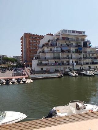 Piso en venta en Santa Margarida en Roses