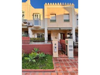 Casa adosada en venta en Chaparil - Torrecilla en Nerja