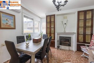 Casa adosada en venta en Ogíjares