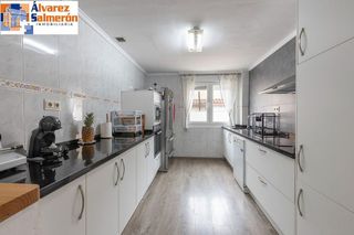 Casa adosada en venta en Ogíjares