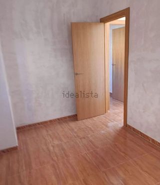 Casa adosada en venta en Montefrío