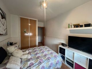 Casa adosada en venta en Velilla de San Antonio