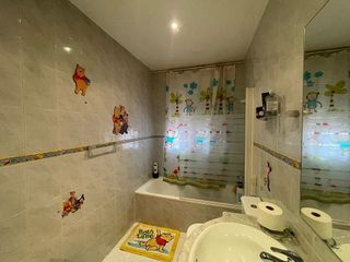 Casa adosada en venta en Velilla de San Antonio