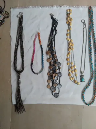 Set di collane di bijouterie