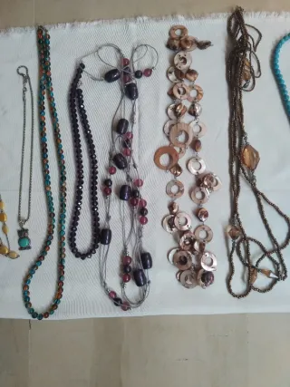 Set di collane di bijouterie