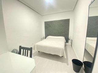 Piso en venta en Centro Histórico - Plaza España en Cádiz