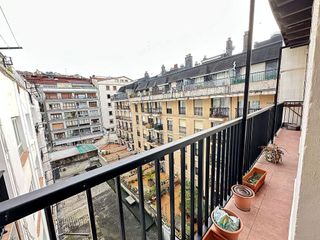 Piso en venta en Gros en San Sebastián-Donostia