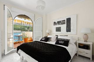 Piso en venta en Nueva Andalucía centro en Marbella