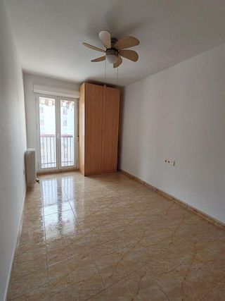 Piso en venta en Cervantes en Granada