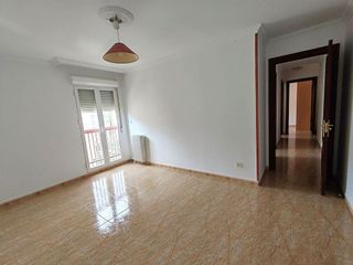 Piso en venta en Cervantes en Granada