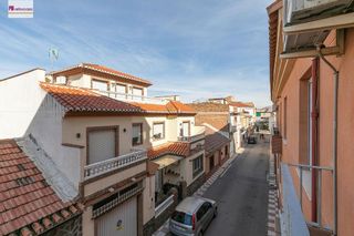 Piso en venta en Avda. De los Ogíjares en Armilla