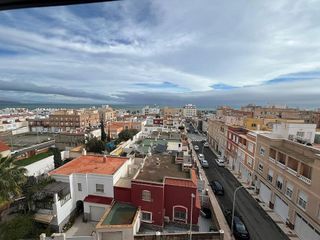 Piso en venta en El Puerto - Romanilla en Roquetas de Mar