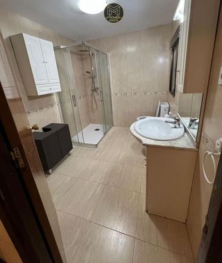 Piso en venta en Linares