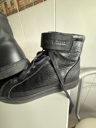 Zapatillas  Armani Jeans Negras.