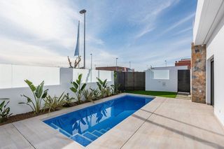 Casa pareada en venta en Zona Pueblo en Pilar de la Horadada