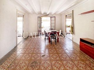 Ático en venta en El Gòtic en Barcelona