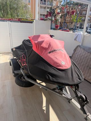 Sea-Doo GTX 4-TEC Wakeboard