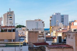 Piso en venta en Centro en Almería