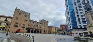 Piso en venta en Cimadevilla en Gijón