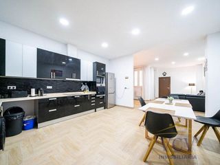 Piso en venta en Mercado en Alicante