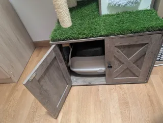 Arenero y Árbol para Gatos