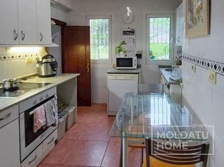 Piso en venta en San Pedro de Deusto-La Ribera en Bilbao