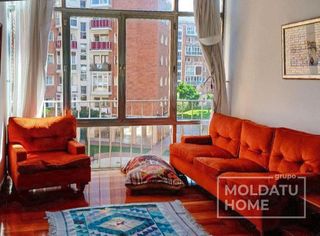 Piso en venta en San Pedro de Deusto-La Ribera en Bilbao