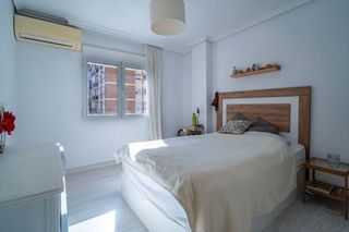 Piso en venta en Parque Ayala - Jardín de la Abadía - Huelín en Málaga