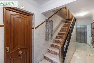 Piso en venta en Crta. De la Sierra en Granada