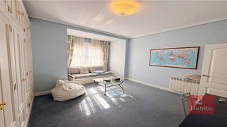 Piso en venta en Puerto Chico en Santander