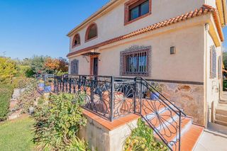 Chalet en venta en Gójar