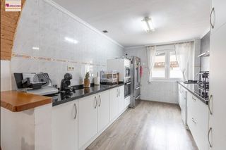 Casa adosada en venta en Ogíjares