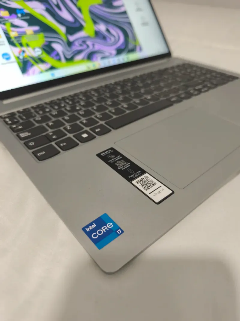 Portátil Lenovo IdeaPad Slim 5 16IRL8 Gris afbeelding 4