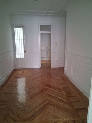 Piso en alquiler en Jerónimos en Madrid