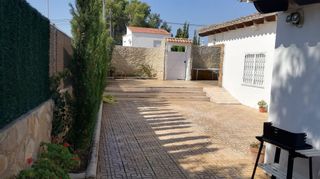 Chalet en venta en Alginet