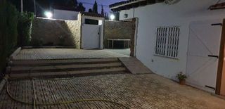 Chalet en venta en Alginet