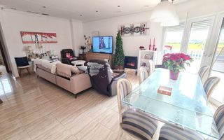 Chalet en venta en Catral