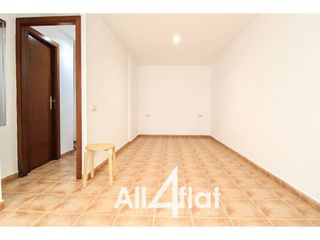 Piso en venta en El Raval en Barcelona