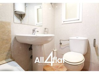 Piso en venta en El Raval en Barcelona