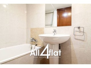 Piso en venta en El Raval en Barcelona