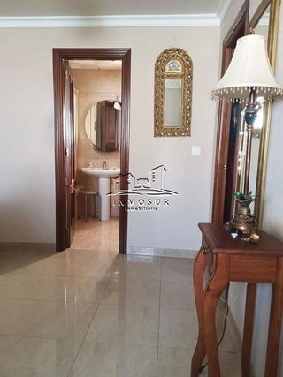 Casa adosada en venta en Lucena