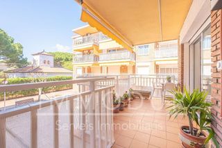 Piso en venta en Lluminetes en Castelldefels