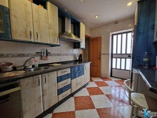 Casa adosada en venta en Linares