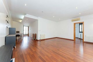 Ático en venta en El Castell-Poble Vell en Castelldefels