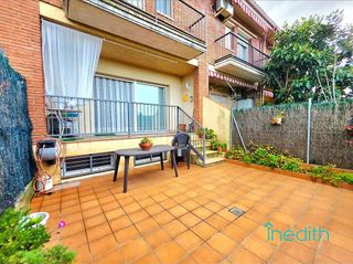 Casa adosada en venta en Abrera
