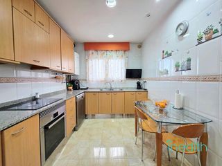 Casa adosada en venta en Abrera