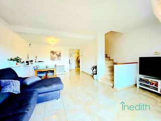 Casa adosada en venta en Abrera