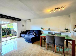 Casa adosada en venta en Abrera