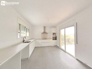 Chalet en venta en Mas Trader-Corral D’En Tort-Corral D’En Cona en Cubelles