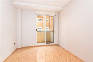 Piso en venta en Onda